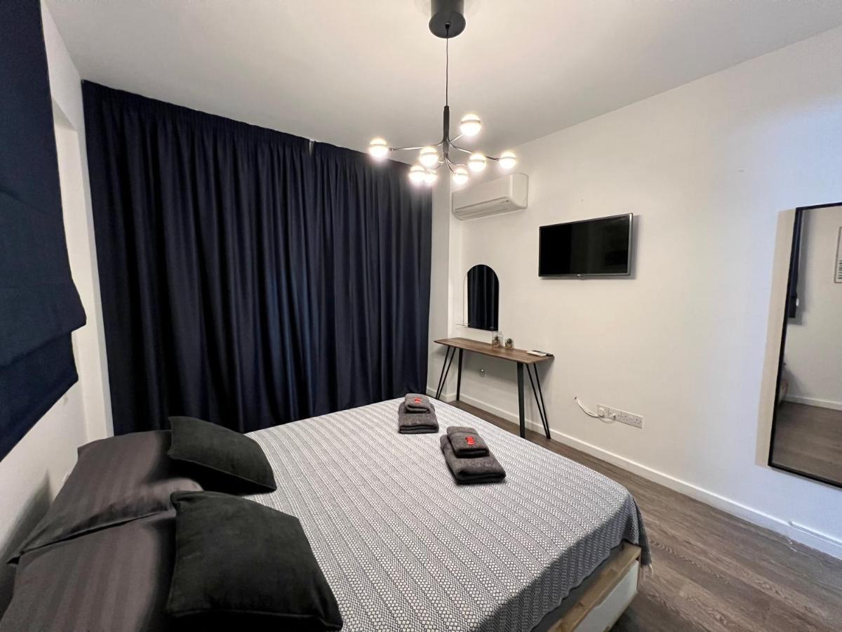 Fat Cow Apartments Larnaca Luaran gambar