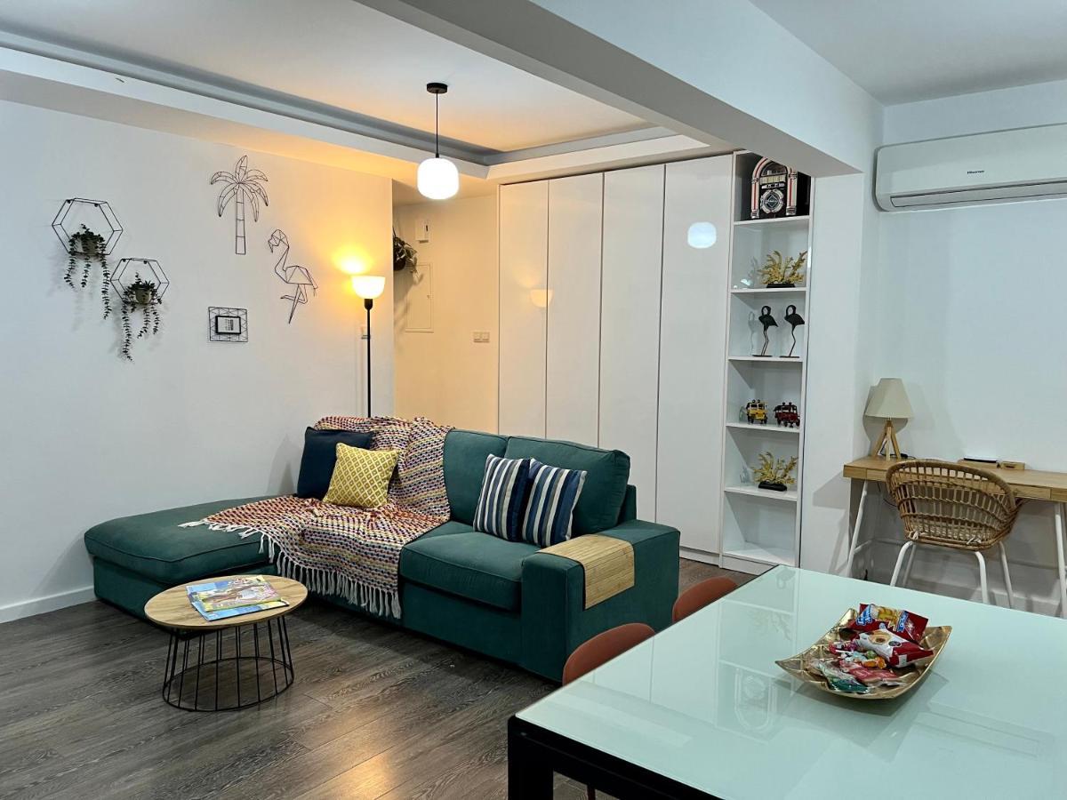 Fat Cow Apartments Larnaca Luaran gambar
